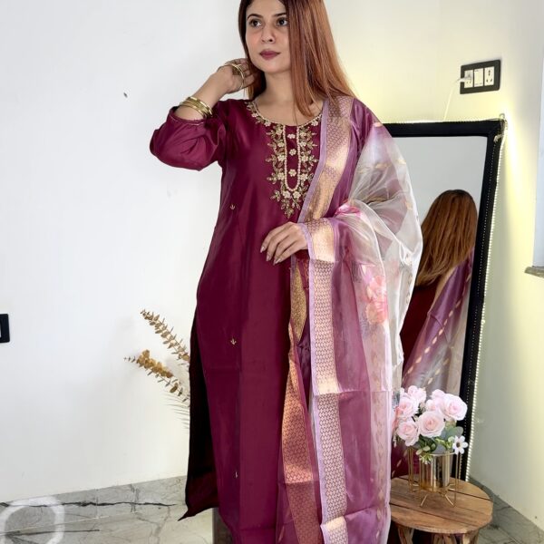 LEGASY KURTI SET